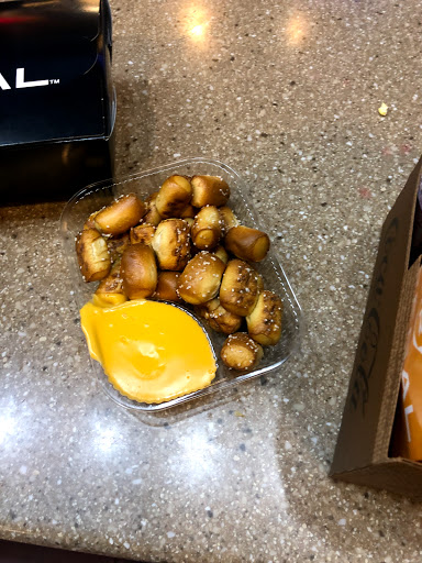 Movie Theater «Regal Cinemas Moorestown Mall 12 & RPX», reviews and photos, 400 NJ-38, Moorestown, NJ 08057, USA