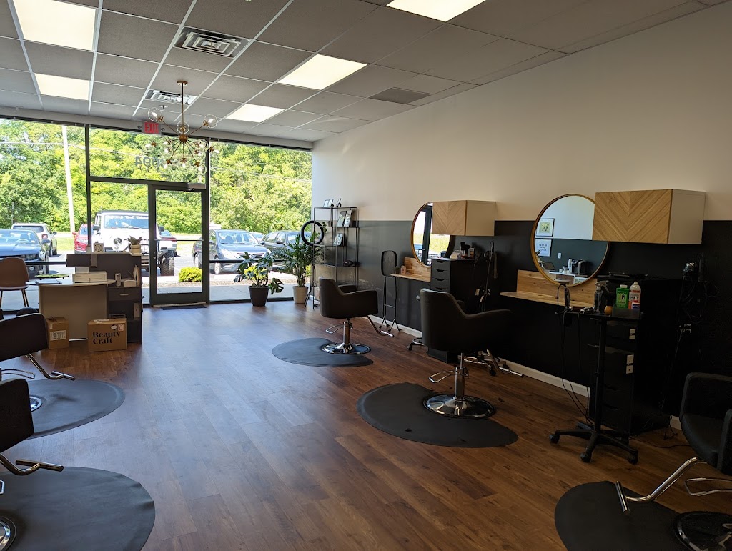 Moxie Salon 63376