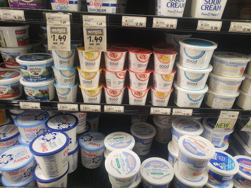 Grocery Store «Fresh Thyme Farmers Market - Kirkwood MO», reviews and photos, 1018 N Kirkwood Rd, Kirkwood, MO 63122, USA