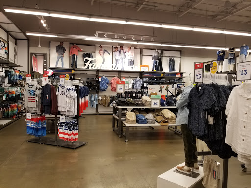 Clothing Store «Old Navy», reviews and photos, 3581 N Freeway Blvd, Sacramento, CA 95834, USA