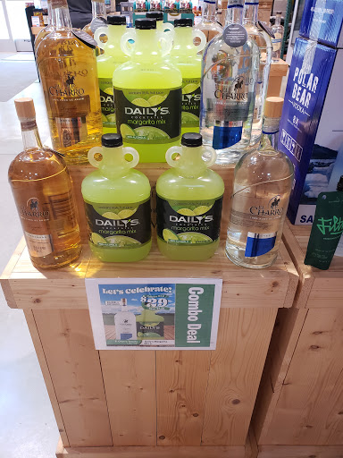 Liquor Store «WB Liquors & Wine», reviews and photos, 3808 N Central Expy, Plano, TX 75074, USA