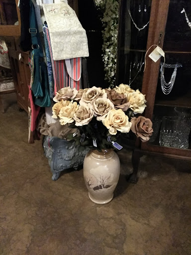 Florist «The Flower Shop», reviews and photos, 437 S Main St, Boerne, TX 78006, USA