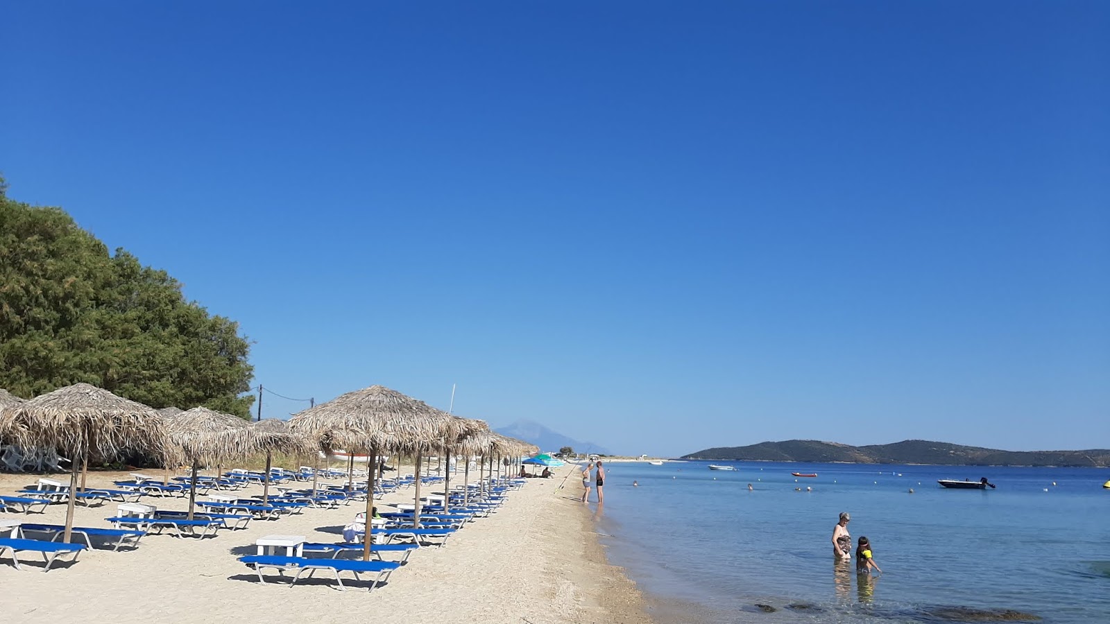 Foto von Xiropotamos beach annehmlichkeitenbereich