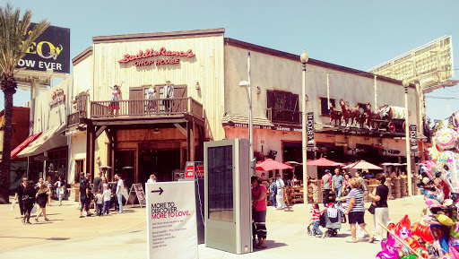 Shopping Mall «The Outlets at Orange», reviews and photos, 20 City Blvd W, Orange, CA 92868, USA