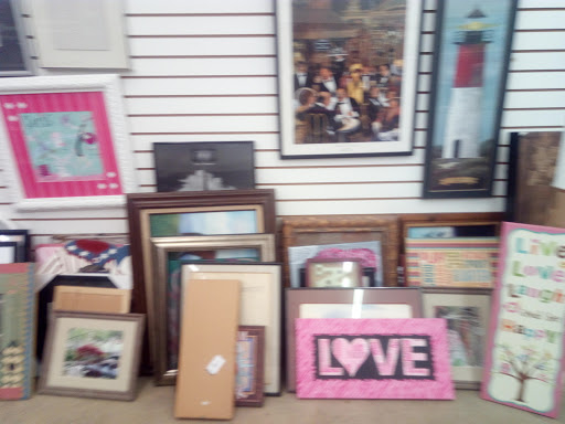 Thrift Store «Goodwill Super Store», reviews and photos, 825 W Pipeline Rd, Hurst, TX 76053, USA