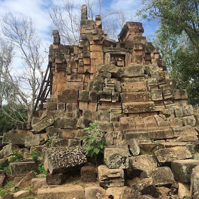 Photos of Ek Phnom Temple