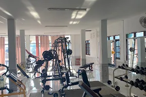 vangvieng fitness center gym - ສູນອອກກໍາລັງກາຍ ວັງວຽງຟິດເນັດ ຢິມ image