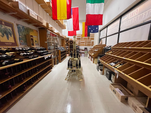 Liquor Store «Connecticut Beverage Mart», reviews and photos, 955 Washington St, Middletown, CT 06457, USA