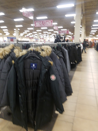 Clothing Store «Burlington Coat Factory», reviews and photos, 1300 N Larkin Ave, Joliet, IL 60435, USA