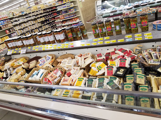 Grocery Store «Butera Market», reviews and photos, 4411 N Cumberland Ave, Norridge, IL 60706, USA