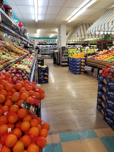 Grocery Store «Supreme Shop n Bag», reviews and photos, 4301 Walnut St, Philadelphia, PA 19104, USA