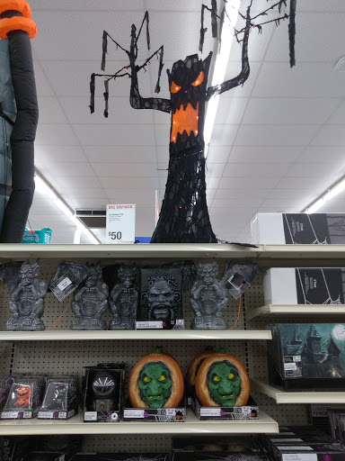 Discount Store «Big Lots», reviews and photos, 35884 US-27, Haines City, FL 33844, USA