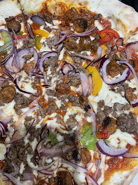Pizza du Restaurant Burgers and grill à Saint-Priest - n°5