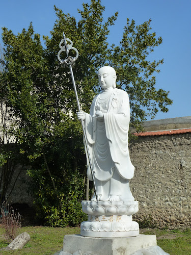 Drikung Kagyu Mila Rechen Center à Bonny-sur-Loire