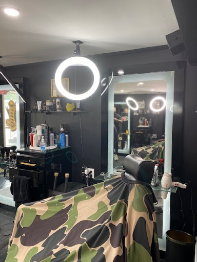 Barber Shop «Creative Touch Barber Shop», reviews and photos, 648 E Walnut St, Lancaster, PA 17602, USA