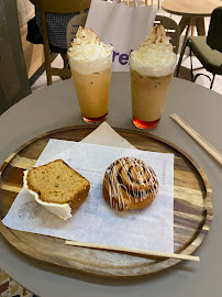 Plats et boissons du Restaurant servant le petit-déjeuner Starbucks à Paris - n°2