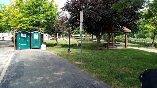 Park «Bicentennial Riverfront Park», reviews and photos, 301 E Hydraulic St, Yorkville, IL 60560, USA