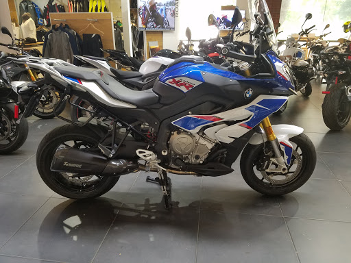 Motorcycle Dealer «Foothills BMW/Triumph Motorcycles», reviews and photos, 1435 Wadsworth Blvd, Lakewood, CO 80214, USA