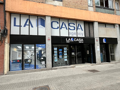 Agencia inmobiliaria en Barcelona, El Clot , Camp del Arpa | La Casa Agency en Barcelona