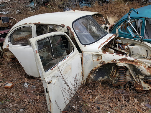 Salvage Yard «EZ Pull & Save Auto Parts», reviews and photos, 2401 Summer Valley Rd, New Ringgold, PA 17960, USA