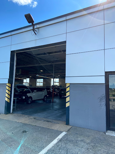 Auto Body Shop «Quirk Auto Body», reviews and photos, 45 Field St, Quincy, MA 02169, USA