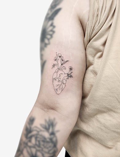Explore mother of 5 tattoo ideas, creative tattoo ideas in Sunnyvale, available at Greego tattoo