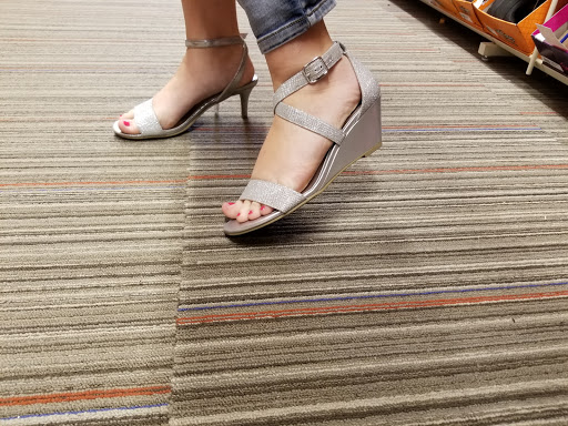 Shoe Store «Payless ShoeSource», reviews and photos, 608 Centerview Blvd, Kissimmee, FL 34741, USA