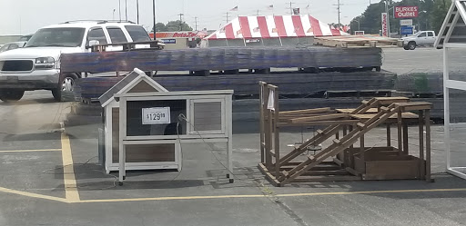 Home Improvement Store «Tractor Supply Co.», reviews and photos, 2028 N Locust Ave, Lawrenceburg, TN 38464, USA