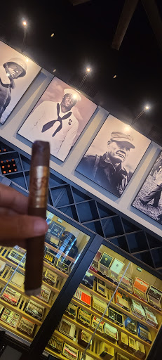 Bar «Admiral Cigar Club», reviews and photos, 4940 New Broad St, Orlando, FL 32814, USA