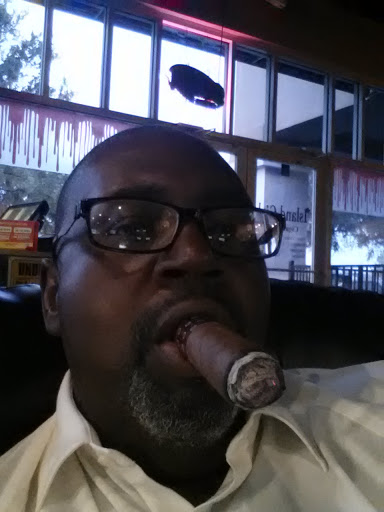 Cigar Shop «Island Girl Cigar Bar», reviews and photos, 7860 Gate Pkwy #115, Jacksonville, FL 32256, USA