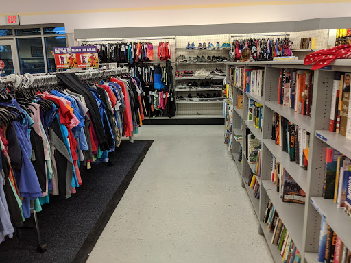 Donations Center «Goodwill Donation and Retail Center», reviews and photos, 6125 SE 52nd Ave, Portland, OR 97206, USA