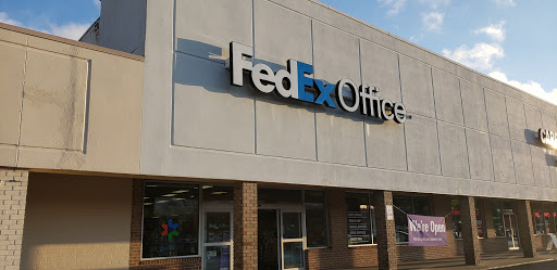 Shipping and Mailing Service «FedEx Ship Center», reviews and photos, 44 Industrial Park Dr, Waldorf, MD 20602, USA