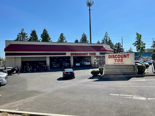 Tire Shop «Discount Tire Store - Clackamas, OR», reviews and photos, 8380 SE Sunnyside Rd, Clackamas, OR 97015, USA