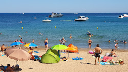 Foto van Strand van Calanque d'AnthEor en de nederzetting