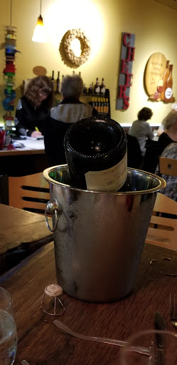 Wine Store «Santiam Wine Co», reviews and photos, 1555 12th St SE, Salem, OR 97302, USA