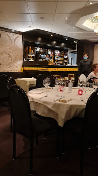 Atmosphère du Restaurant indien Ashiana à Neuilly-sur-Seine - n°10