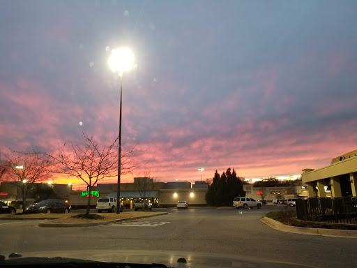 Shopping Mall «Poplar Plaza Shopping Center», reviews and photos, 3440 Poplar Ave, Memphis, TN 38111, USA