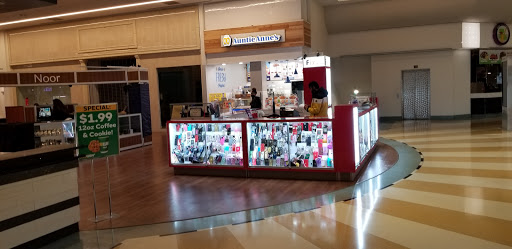 Shopping Mall «Ford City Mall», reviews and photos, 7601 S Cicero Ave, Chicago, IL 60652, USA