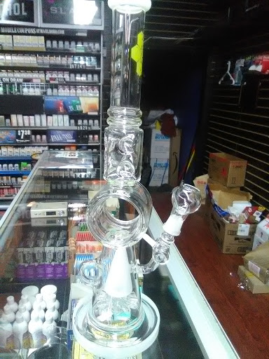 Tobacco Shop «EZ ROCK SMOKE & MORE», reviews and photos, 1905 Country Club Blvd, Stockton, CA 95204, USA