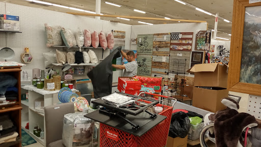 Flea Market «Traderbakers Flea Market», reviews and photos, 2080 Burton Ln, Martinsville, IN 46151, USA