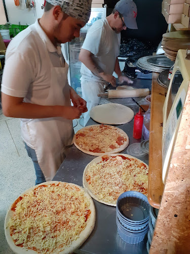 Luccio's - Pizzeria