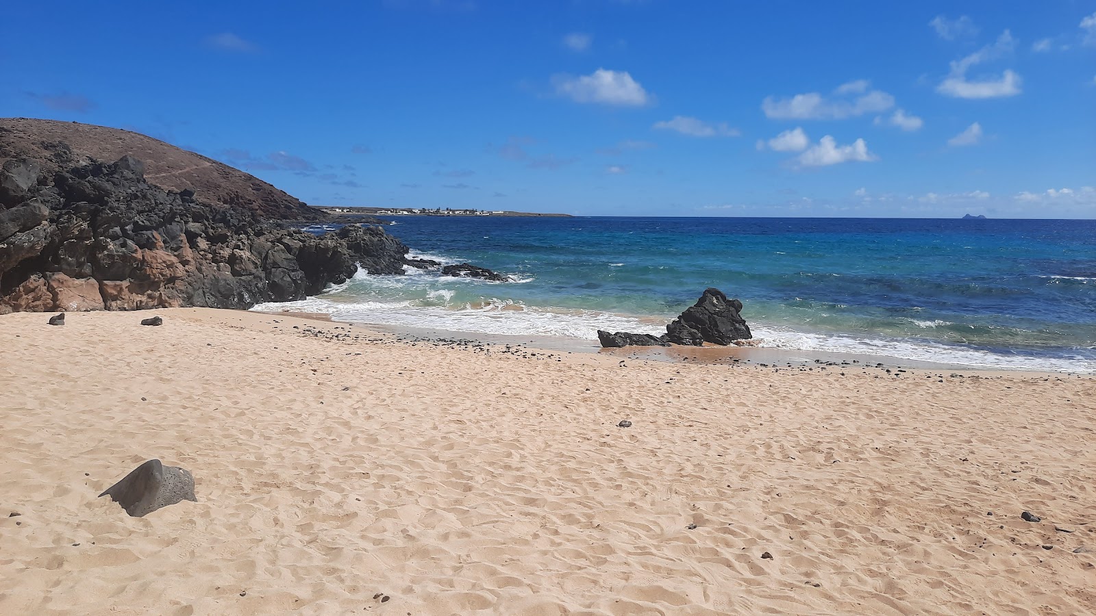 Playa Barranco de los Conejos'in fotoğrafı vahşi alan