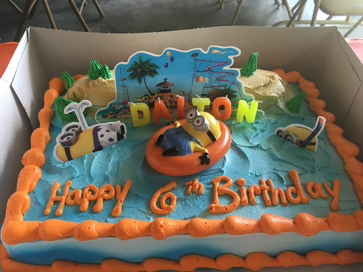 Grocery Store «IGA», reviews and photos, 500 W Broadway St, Loogootee, IN 47553, USA