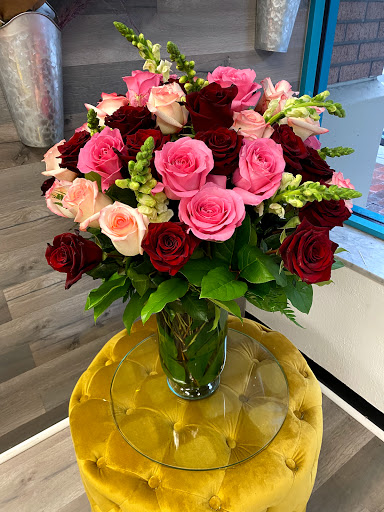 Florist «Lake Eola Florist», reviews and photos, 116 E Central Blvd, Orlando, FL 32801, USA