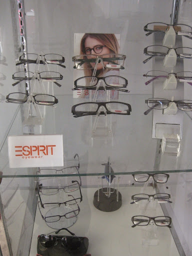 Master Optical Cancun Eyeglasses and Contacts