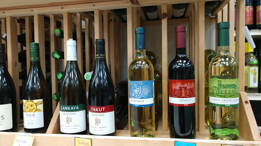 Grocery Store «Sahara Mart», reviews and photos, 106 E 2nd St, Bloomington, IN 47401, USA