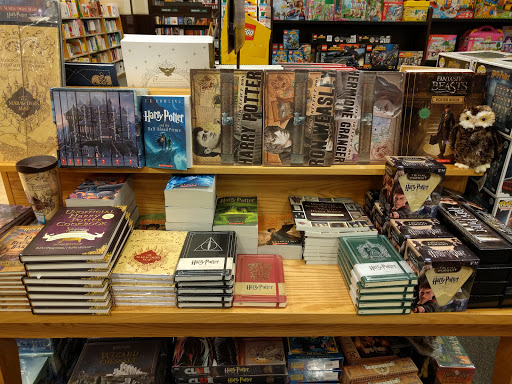 Book Store «Barnes & Noble», reviews and photos, 6825 Camino Arroyo, Gilroy, CA 95020, USA