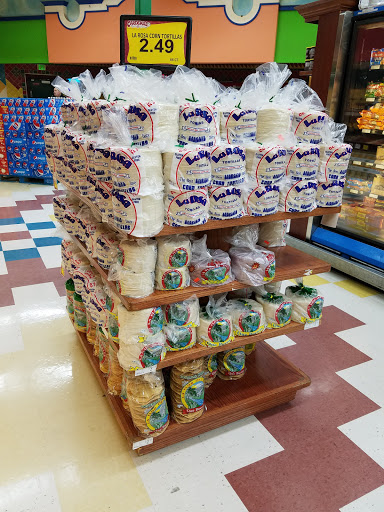 Shopping Mall «Alta Vista Shopping Center», reviews and photos, 1459 Freedom Blvd, Watsonville, CA 95076, USA