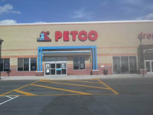 Petco Animal Supplies, 2765 Papermill Rd G-1, Reading, PA 19610, USA, 