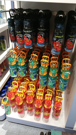 Toy Store «Disney Store», reviews and photos, 5220 Fashion Outlets Way, Rosemont, IL 60018, USA